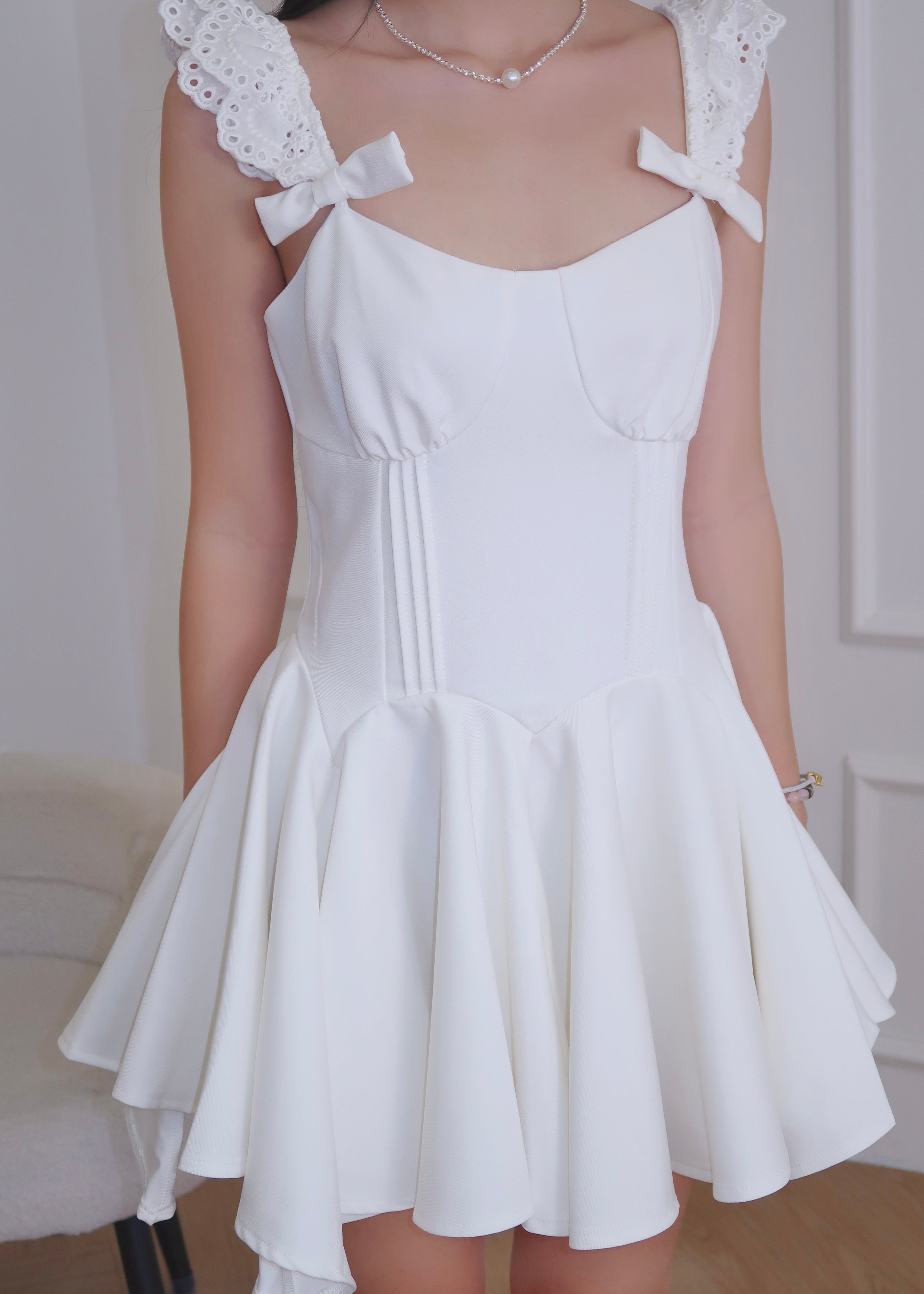 Dream Flare Dress - White