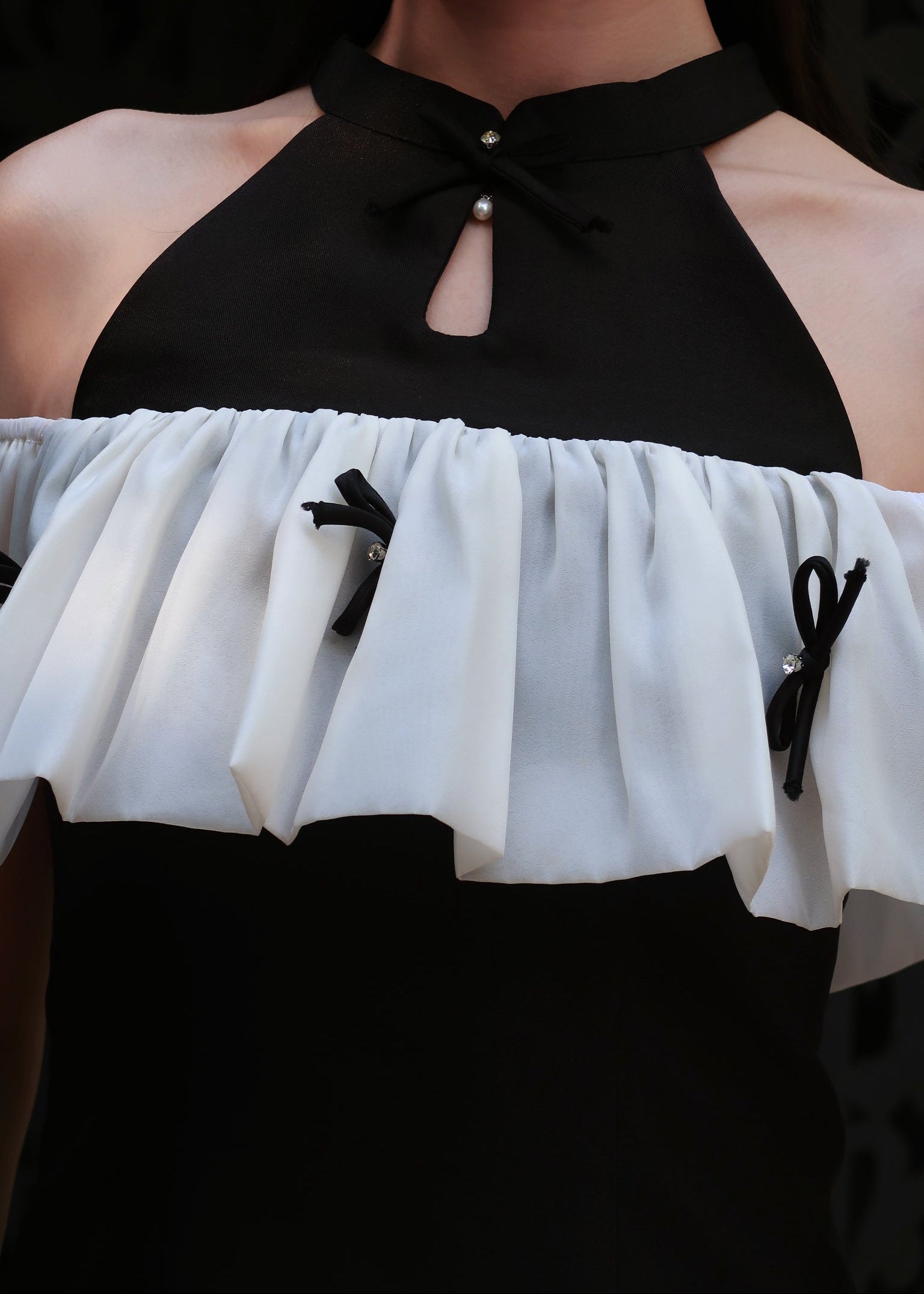 Ru Yi Knot Dress 如意结连衣裙  - Black