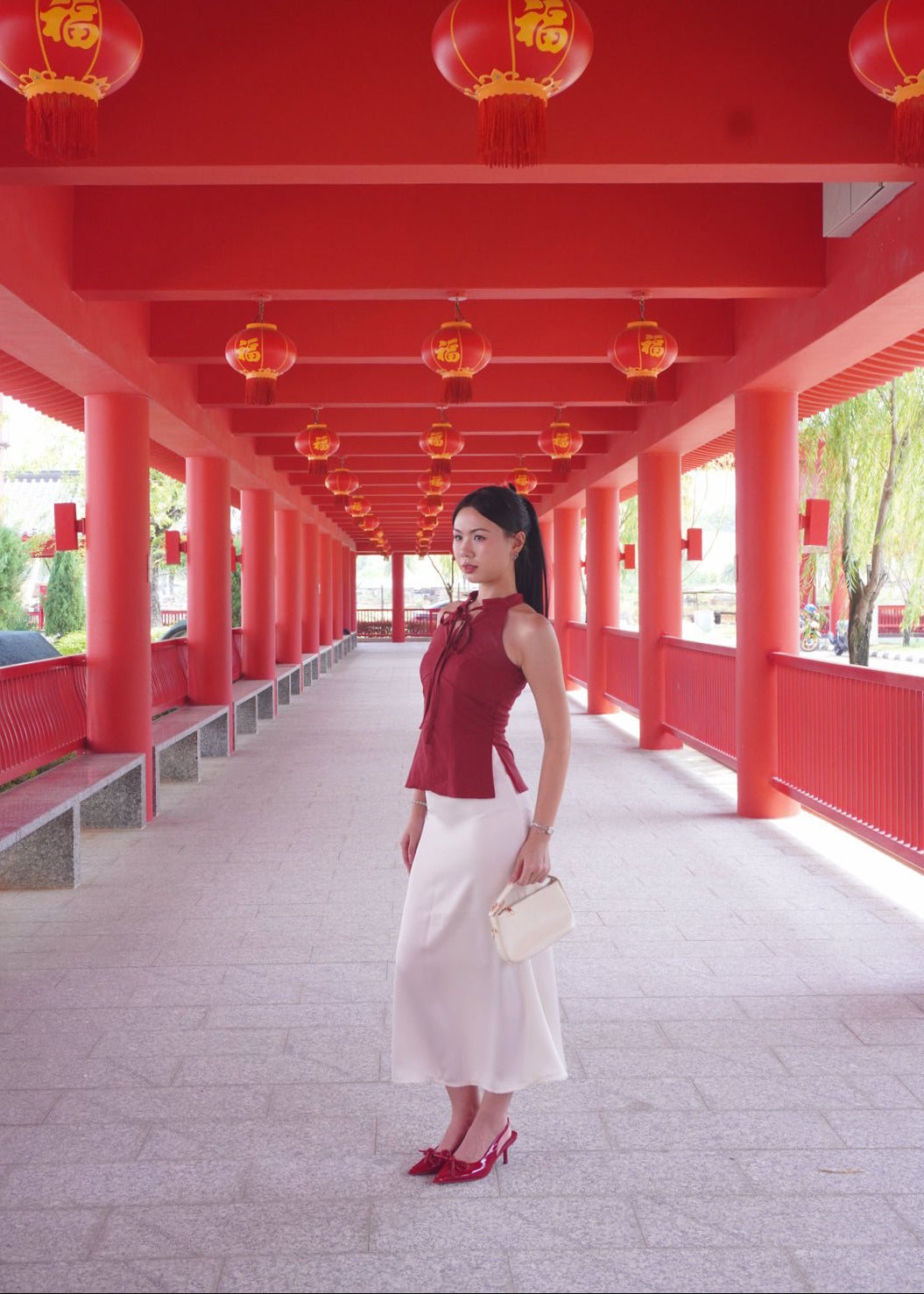 Bloom Knot Halter 绽结挂脖上衣 - Red