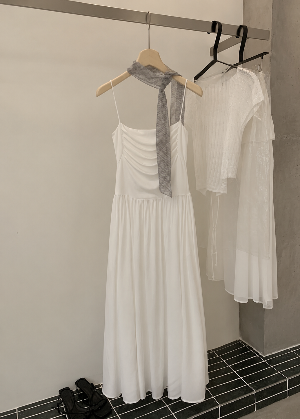 【Pre-Order】Isla Slip Maxi Dress- White