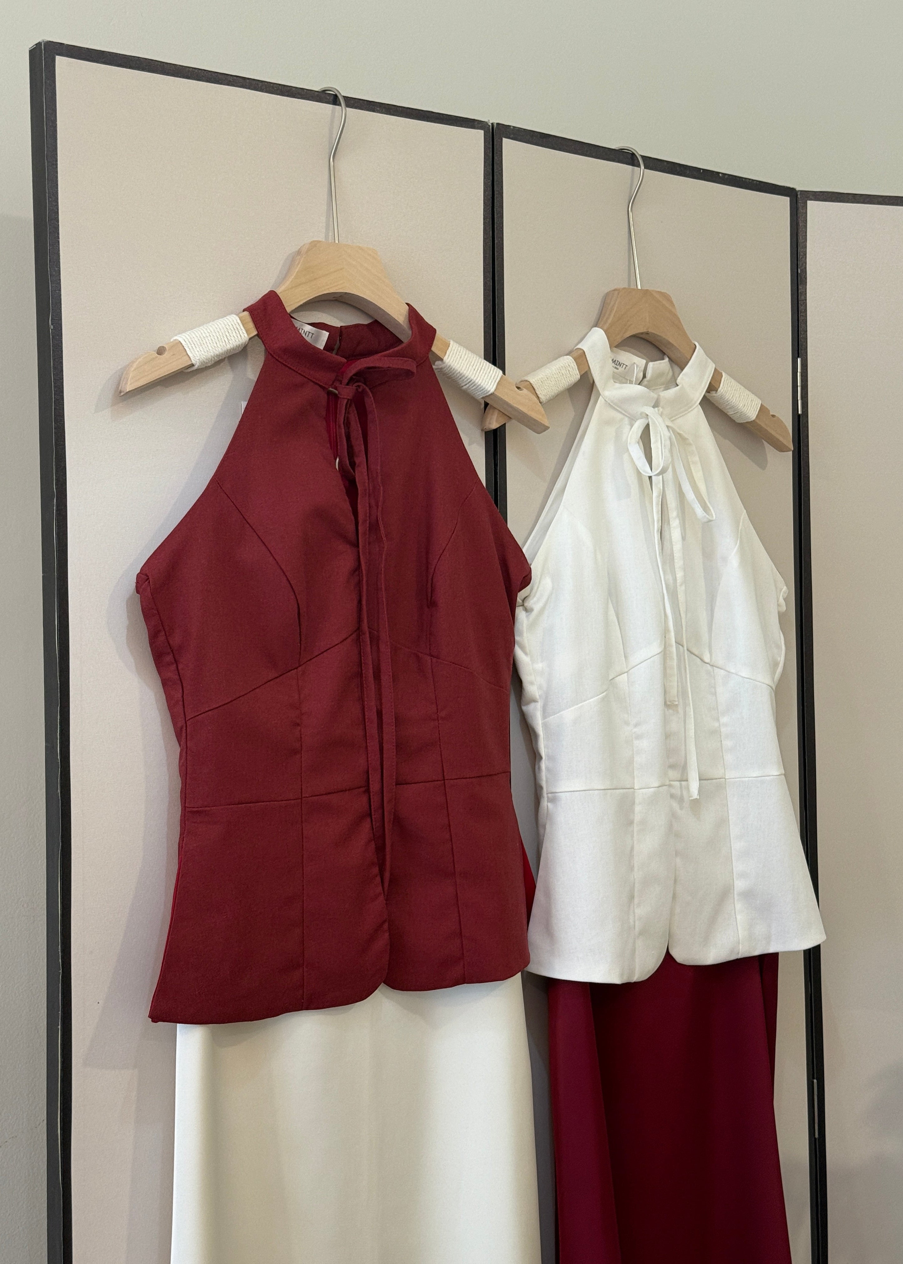 Bloom Knot Halter 绽结挂脖上衣 - Red