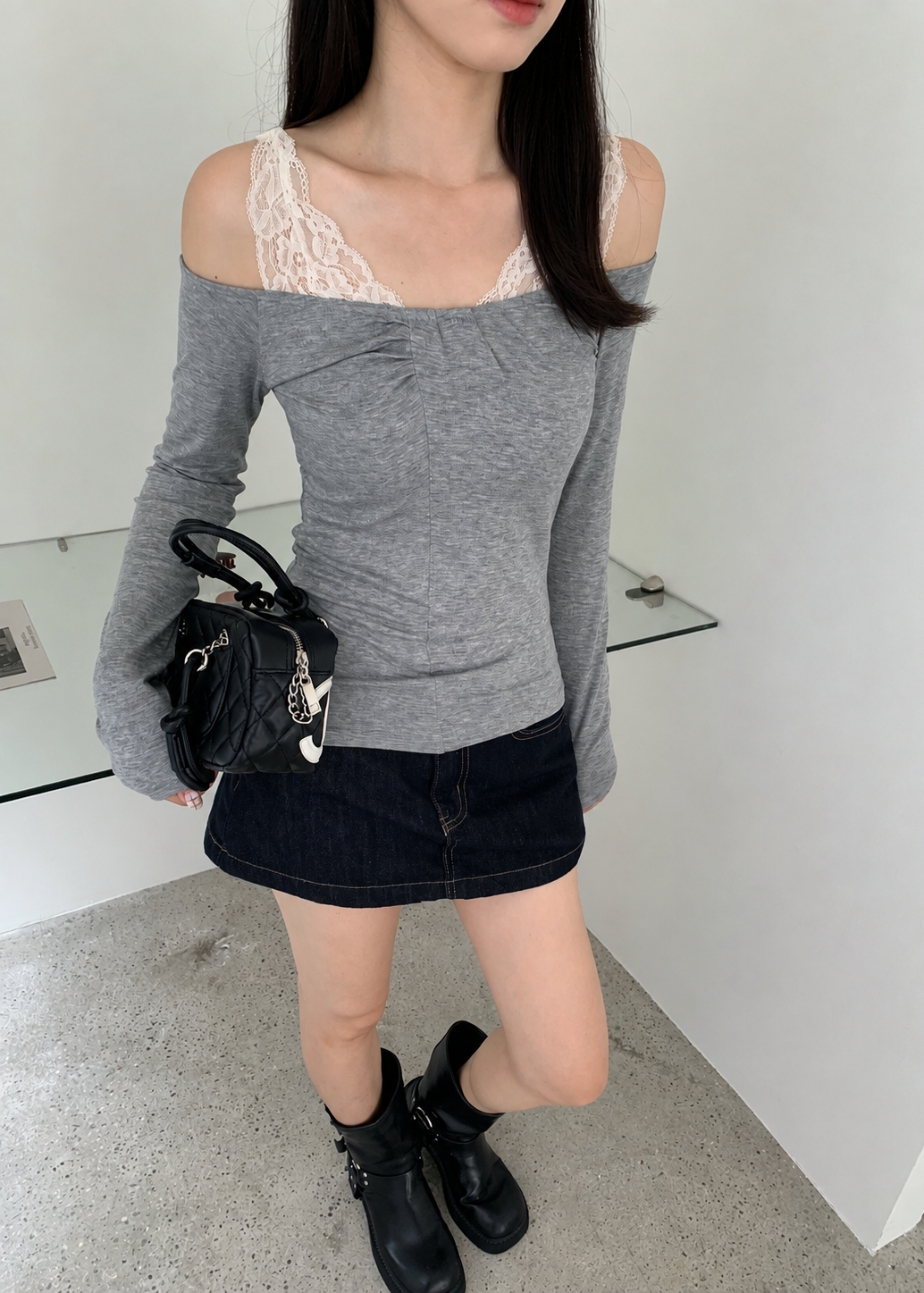 【Pre-Order】Vivia Off-Shoulder Top - Grey
