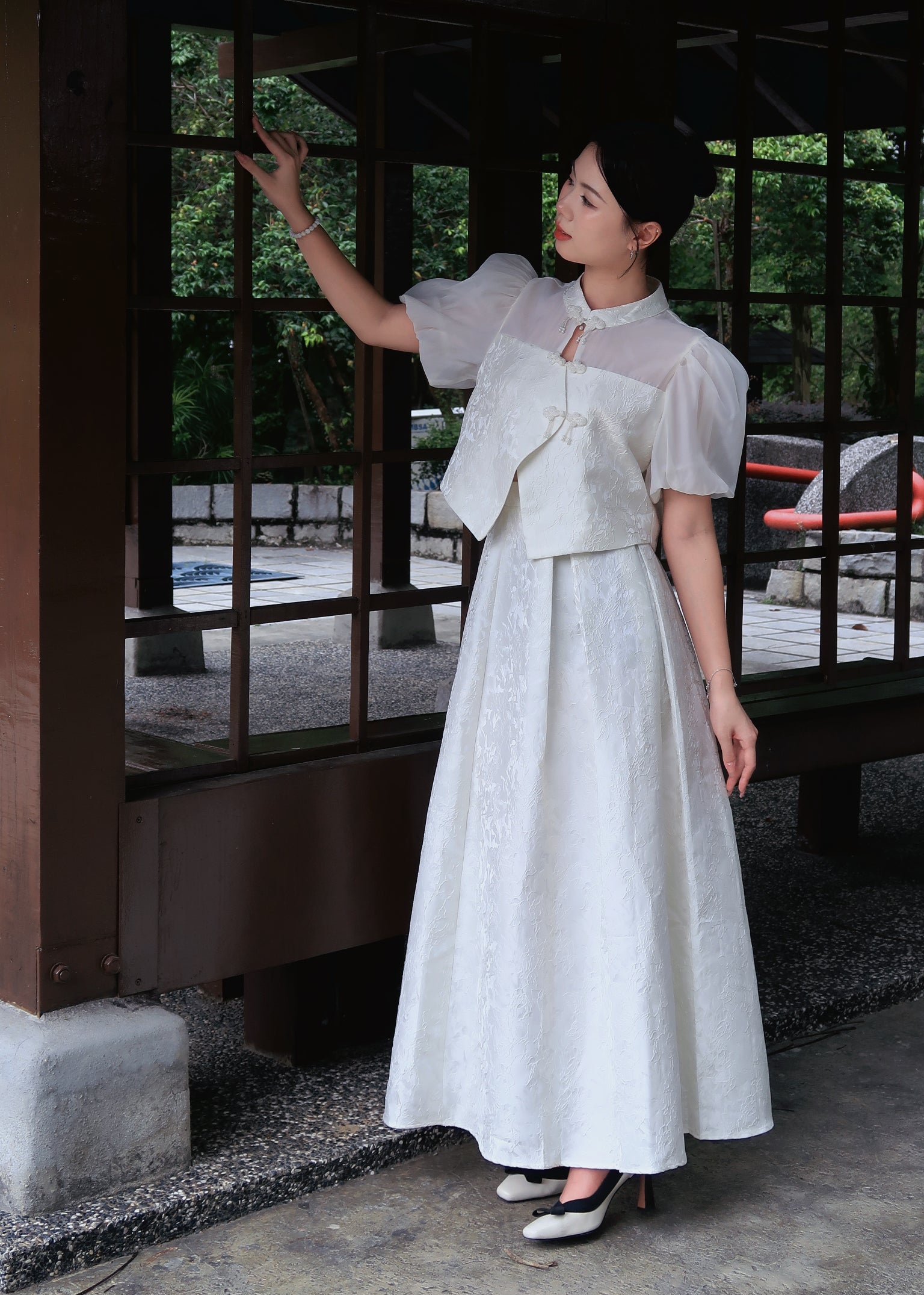 Prosper Pleated Set 福盈百褶套装 - White