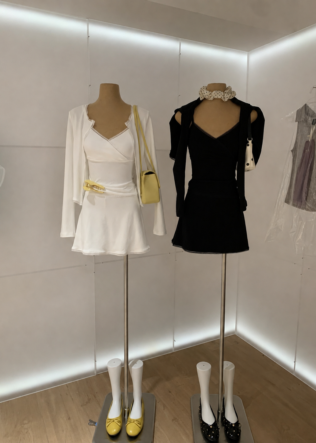 【Pre-Order】Vivienne Lace Set (Padded) - White