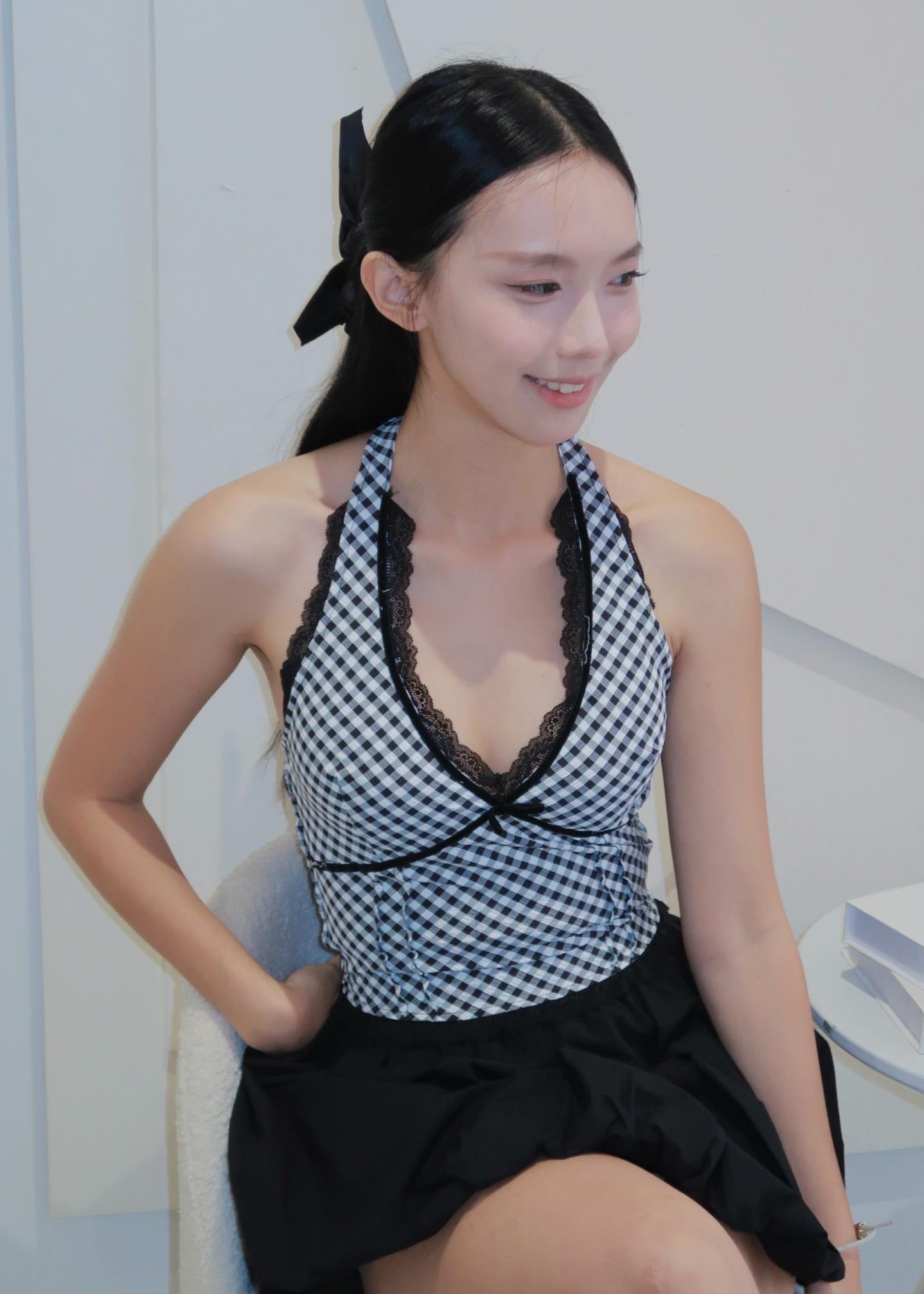 Chic Bow Halter Top - Black