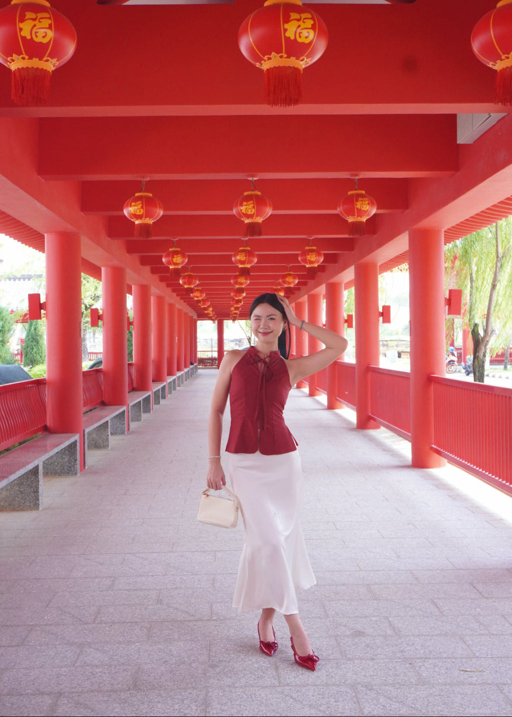 Bloom Knot Halter 绽结挂脖上衣 - Red