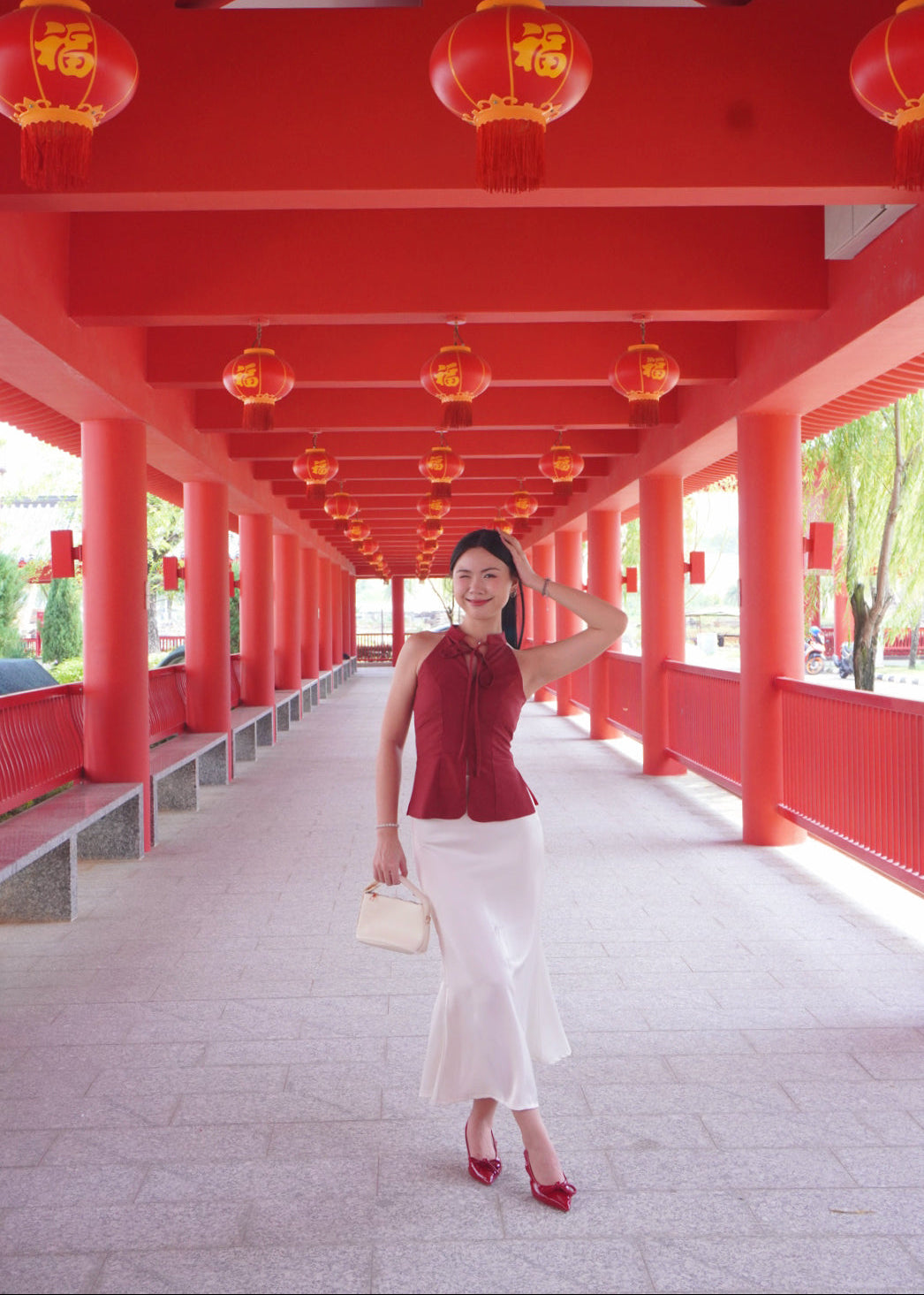 Bloom Knot Halter 绽结挂脖上衣 - Red