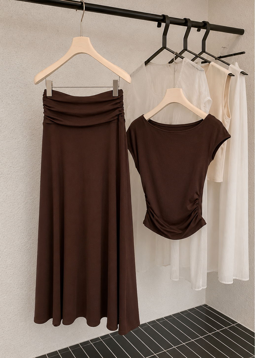 【Pre-Order】Mila Off-Shoulder Set - Brown