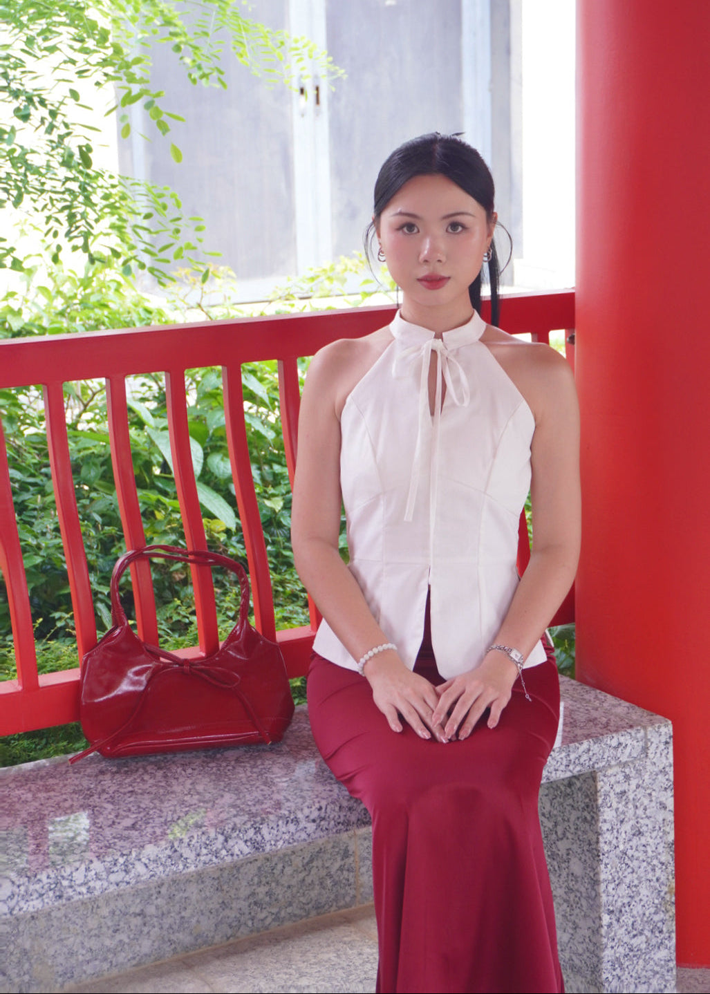 Bloom Knot Halter 绽结挂脖上衣 - White