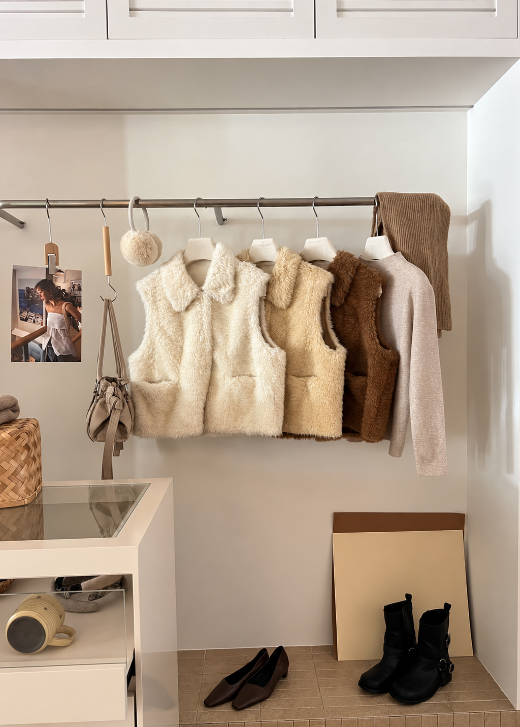 【 Pre-Order 】Hush Faux Fur Collar Vest