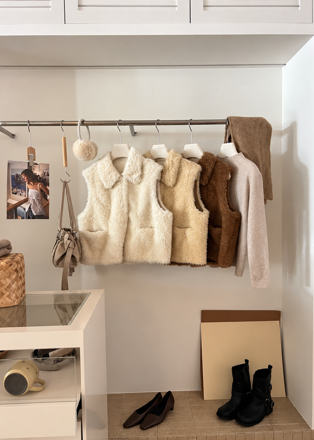 【 Pre-Order 】Hush Faux Fur Collar Vest