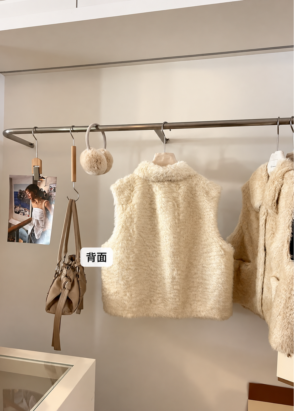 【 Pre-Order 】Hush Faux Fur Collar Vest