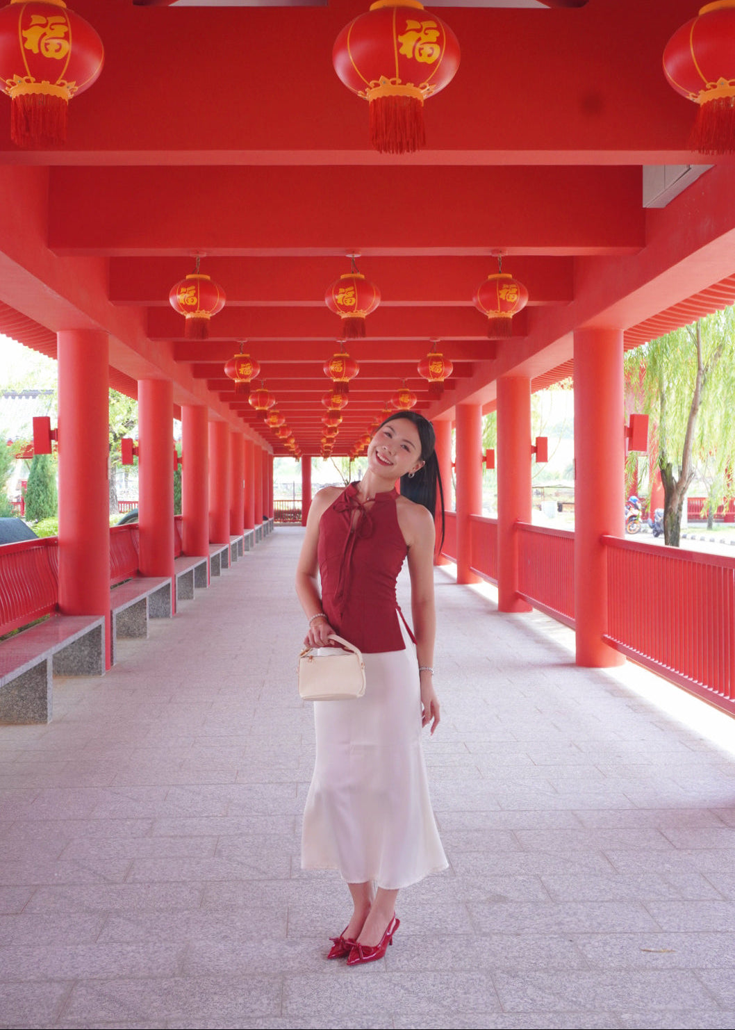 Bloom Knot Halter 绽结挂脖上衣 - Red