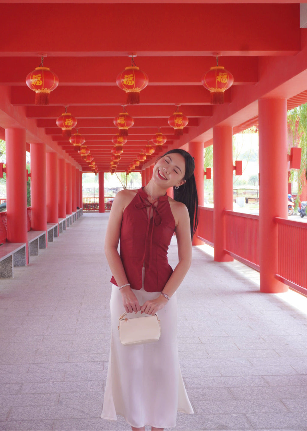 Bloom Knot Halter 绽结挂脖上衣 - Red