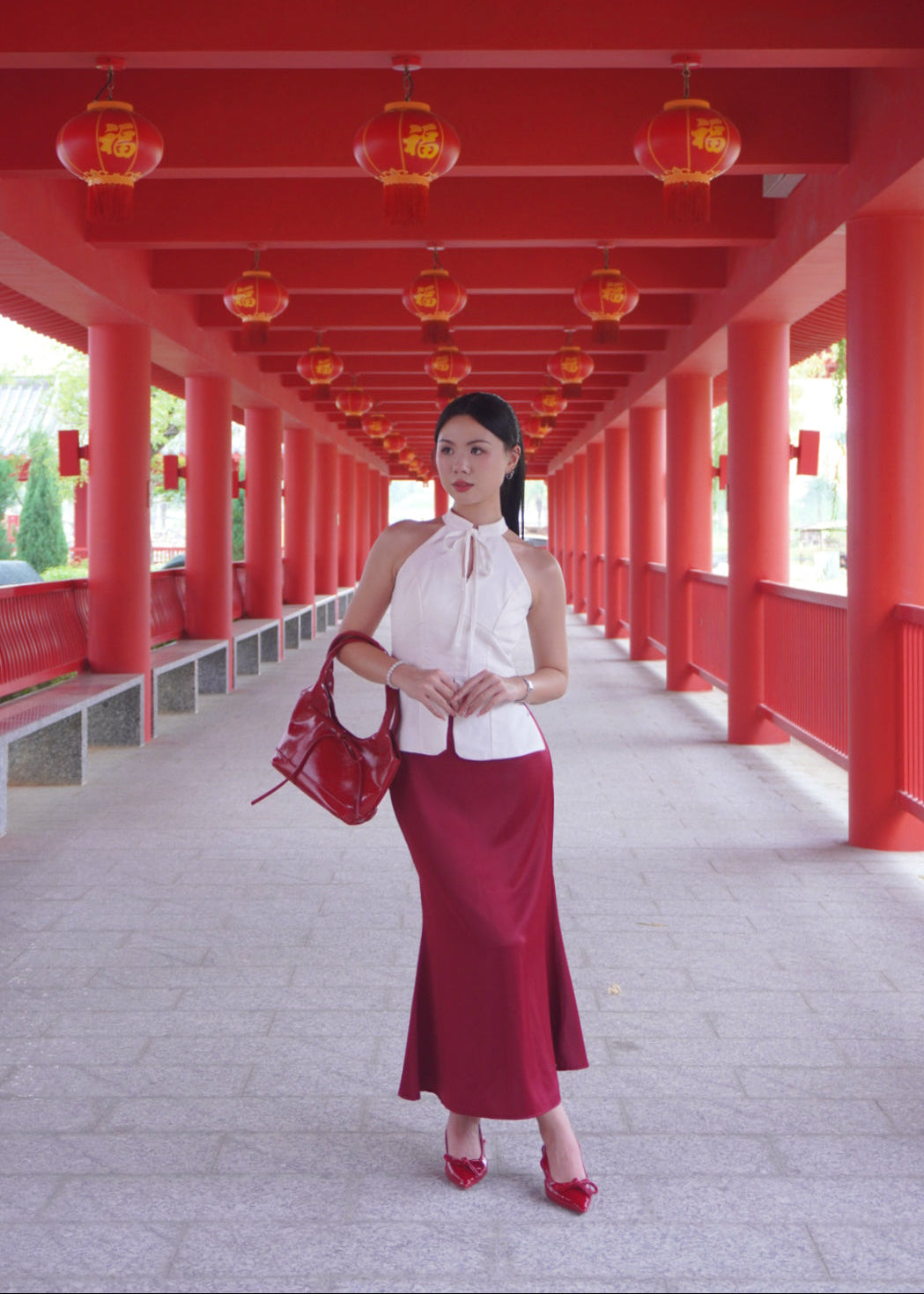 Bloom Knot Halter 绽结挂脖上衣 - White