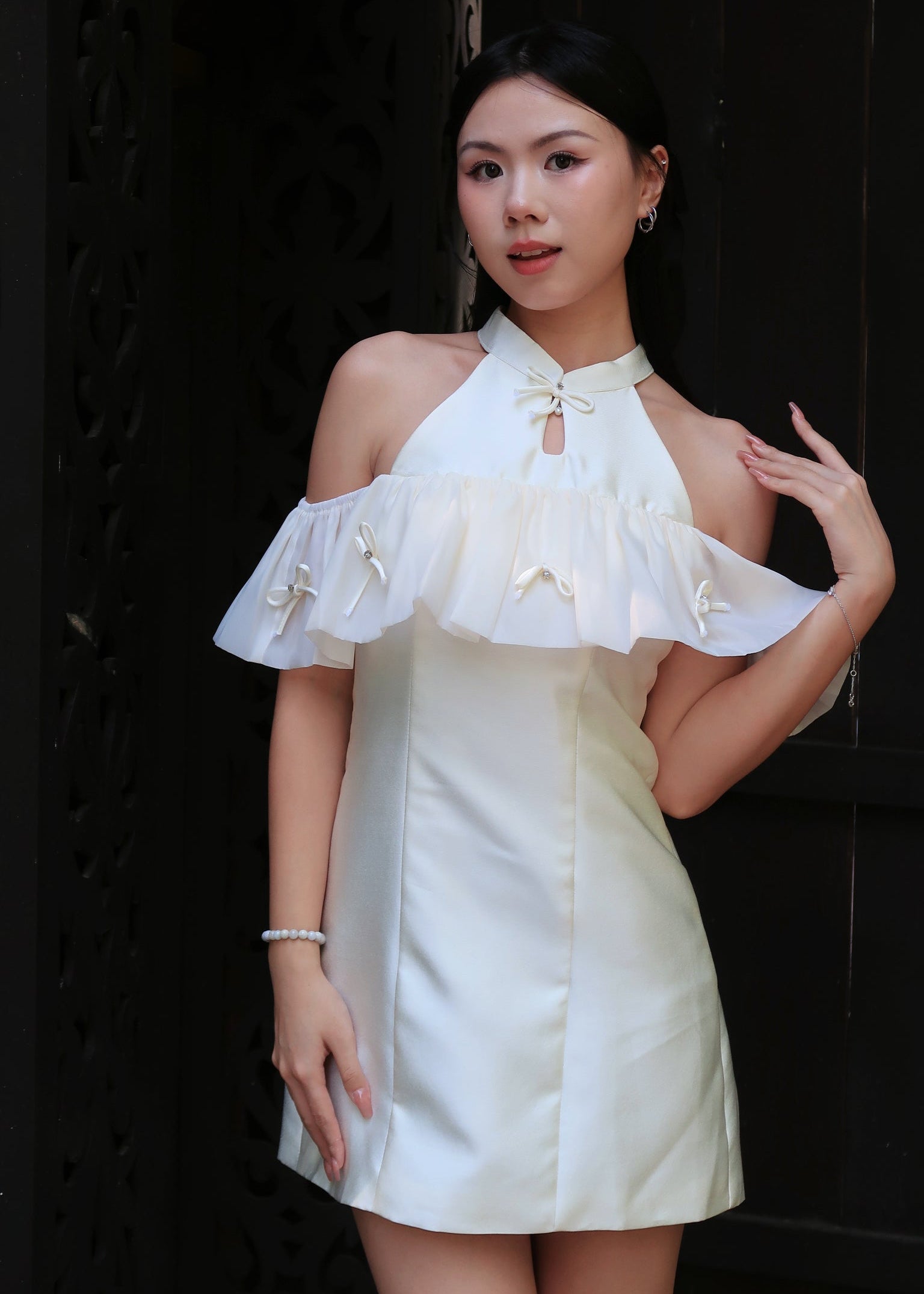 Ru Yi Knot Dress 如意结连衣裙 - White