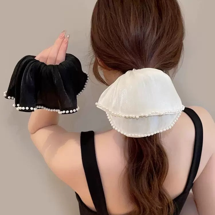 Pearl Poem Scrunchie
