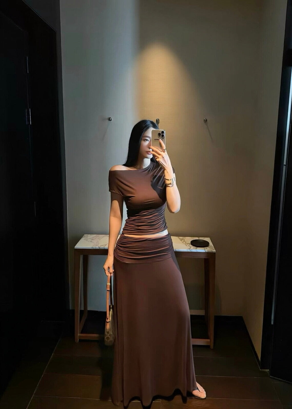 【Pre-Order】Mila Off-Shoulder Set - Brown
