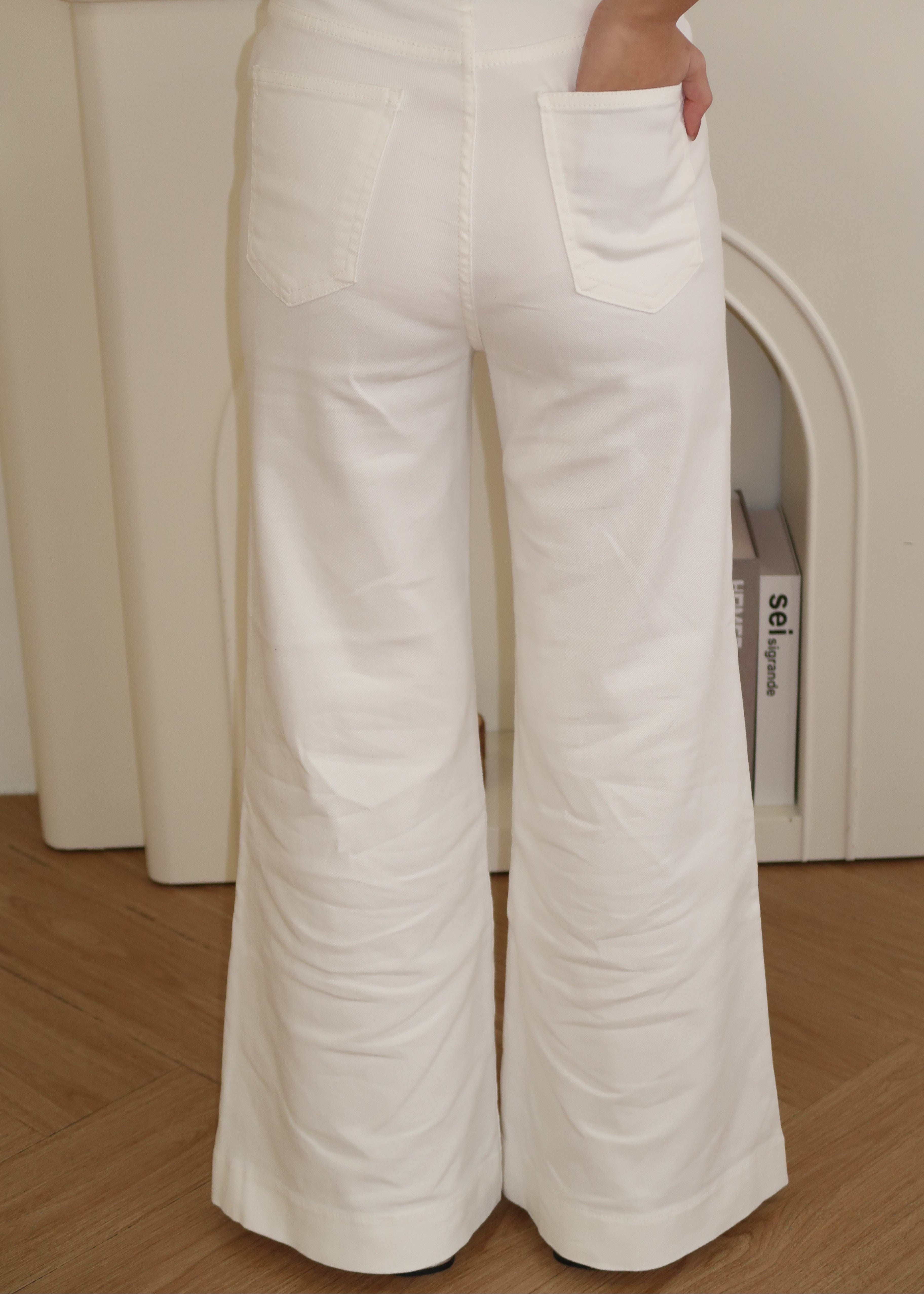 White Sleek Jeans