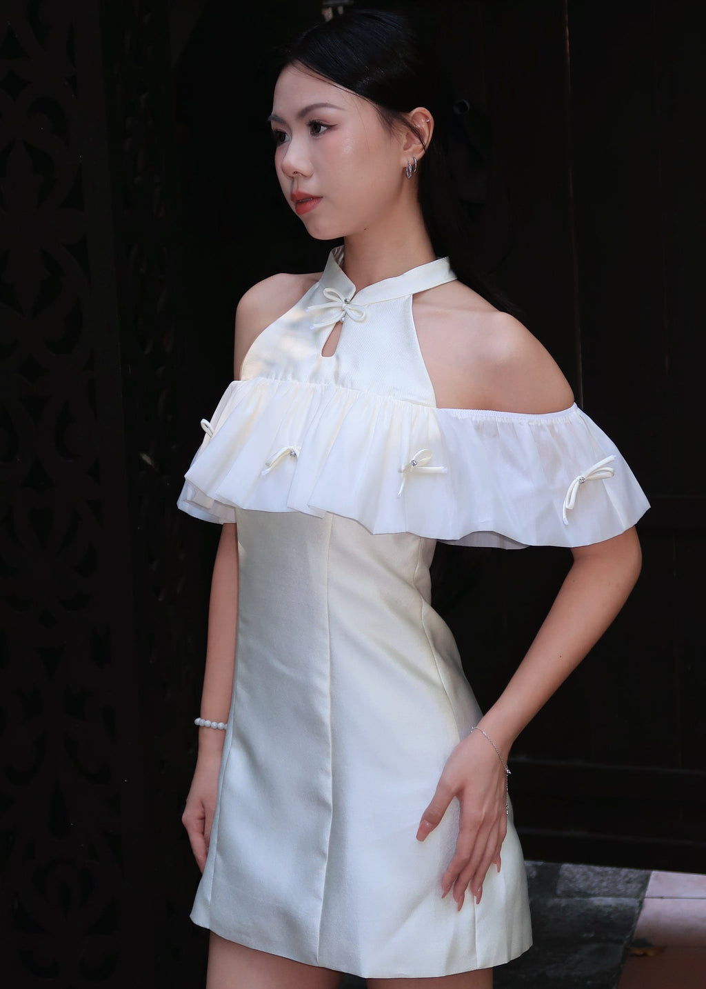 Ru Yi Knot Dress 如意结连衣裙 - White