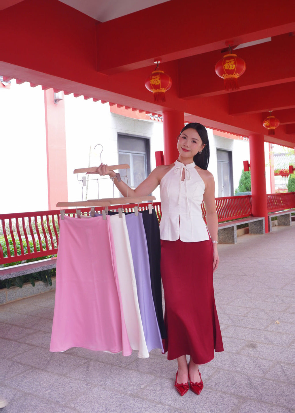 Petal Satin Skirt 缎面半身长裙