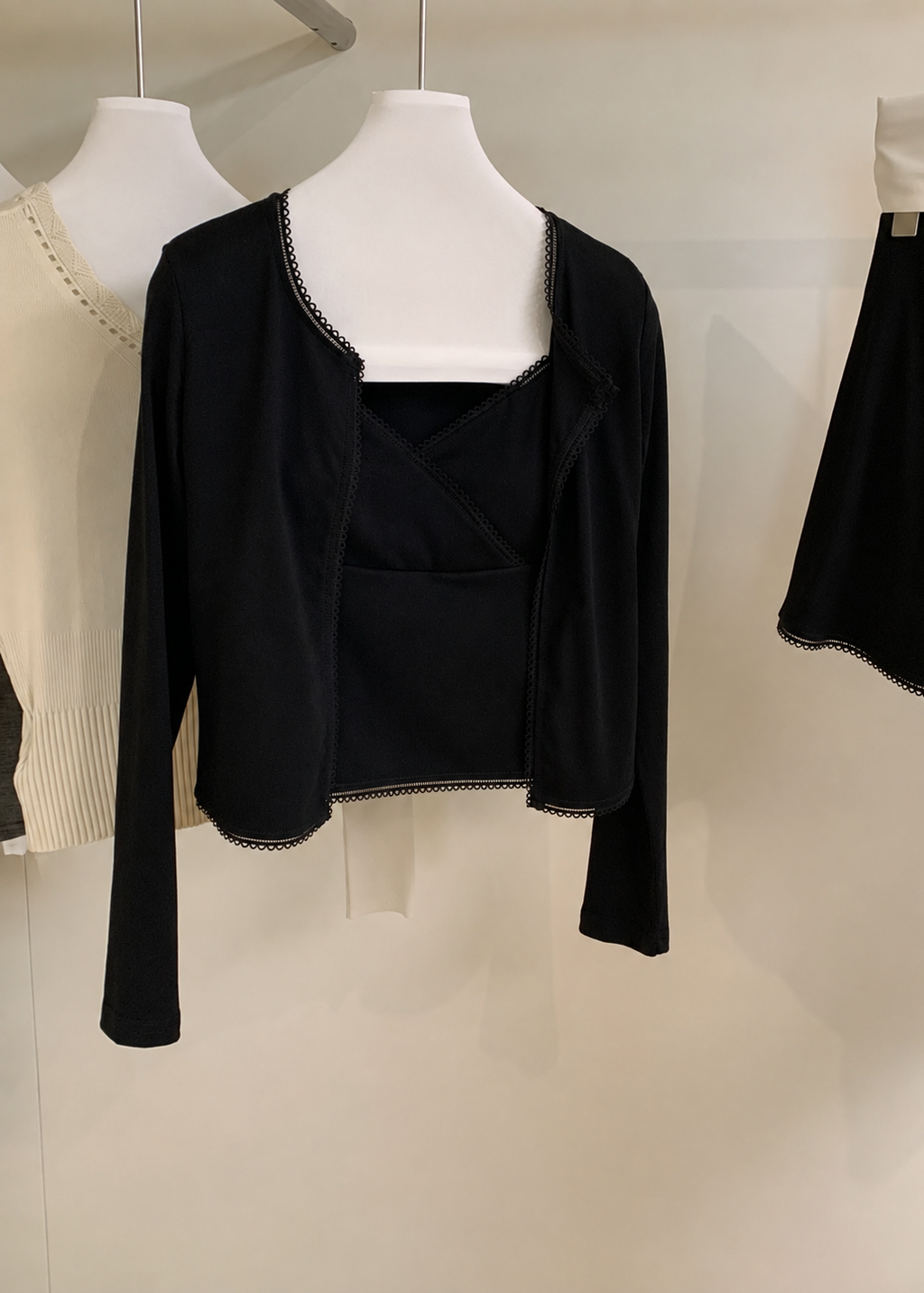 【Pre-Order】Vivienne Lace Set (Padded) - Black