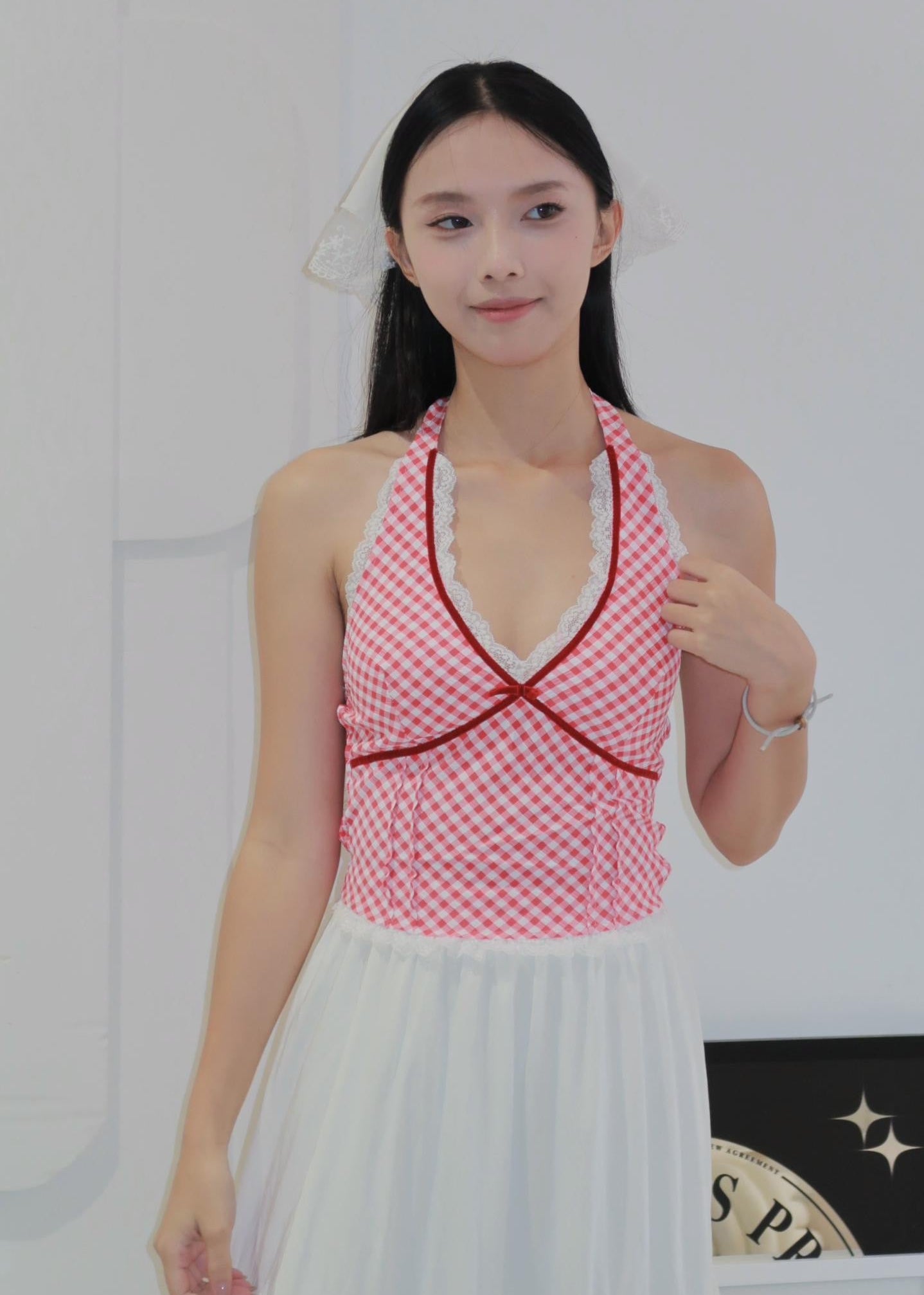 Chic Bow Halter Top - Red