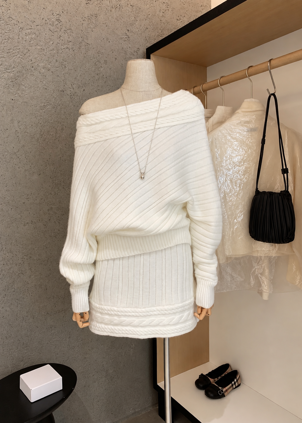 【 Pre-Order】Vanya Off-Shoulder Knit Set