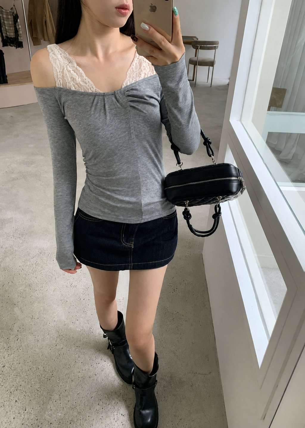 【Pre-Order】Vivia Off-Shoulder Top - Grey