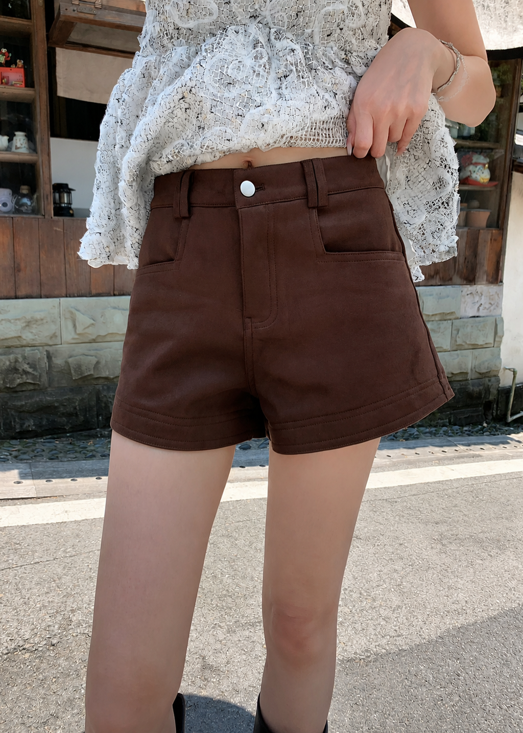 【Pre-Order】Daisy Stitch Shorts (Suede)