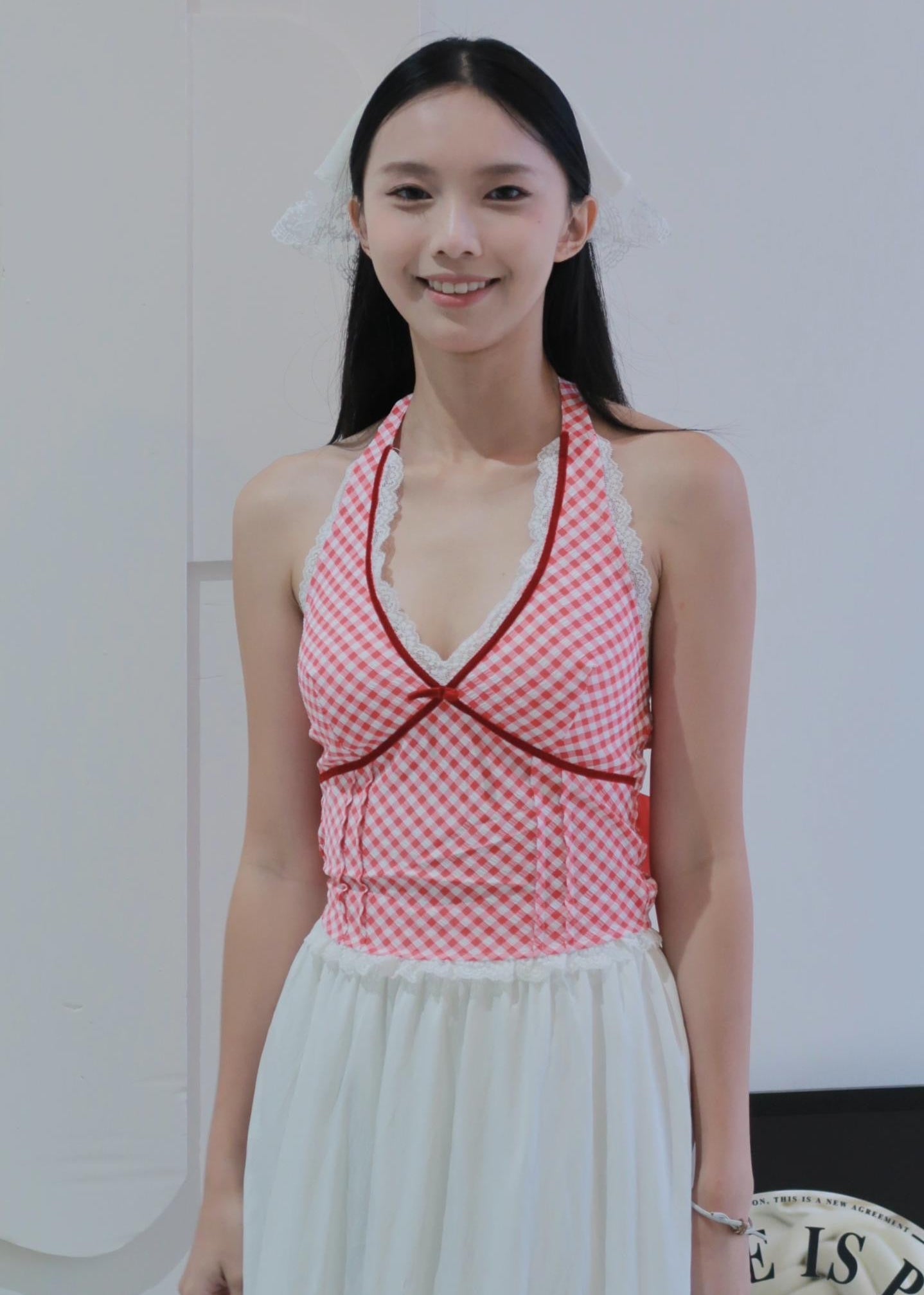 Chic Bow Halter Top - Red